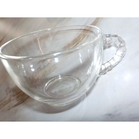 VTG 4 Pc Luncheon Plates & Teacups Clear Glass Scalloped 10" Diameter - Picture 4 of 6